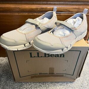 •L.L. Bean vacationland dark stone MJ sneakers• Size 9M